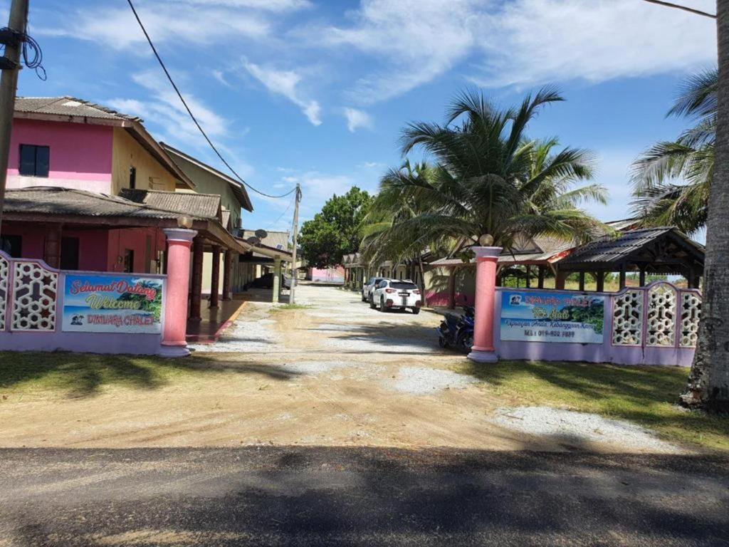 Oyo 90302 Dimuara Chalet Tok Bali Pasir Puteh Exterior foto